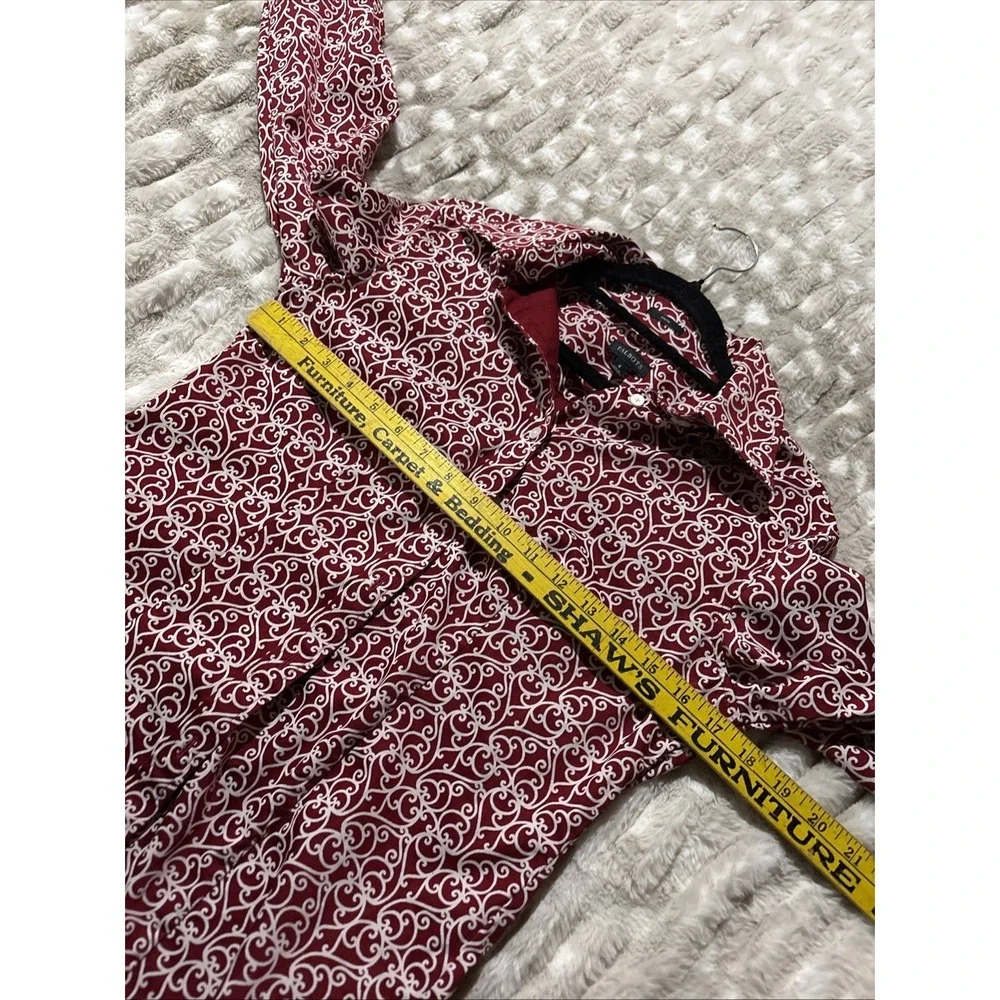 Talbots Petites Red Geometric Long Sleeve rolled cuff button Down Blouse Size 4